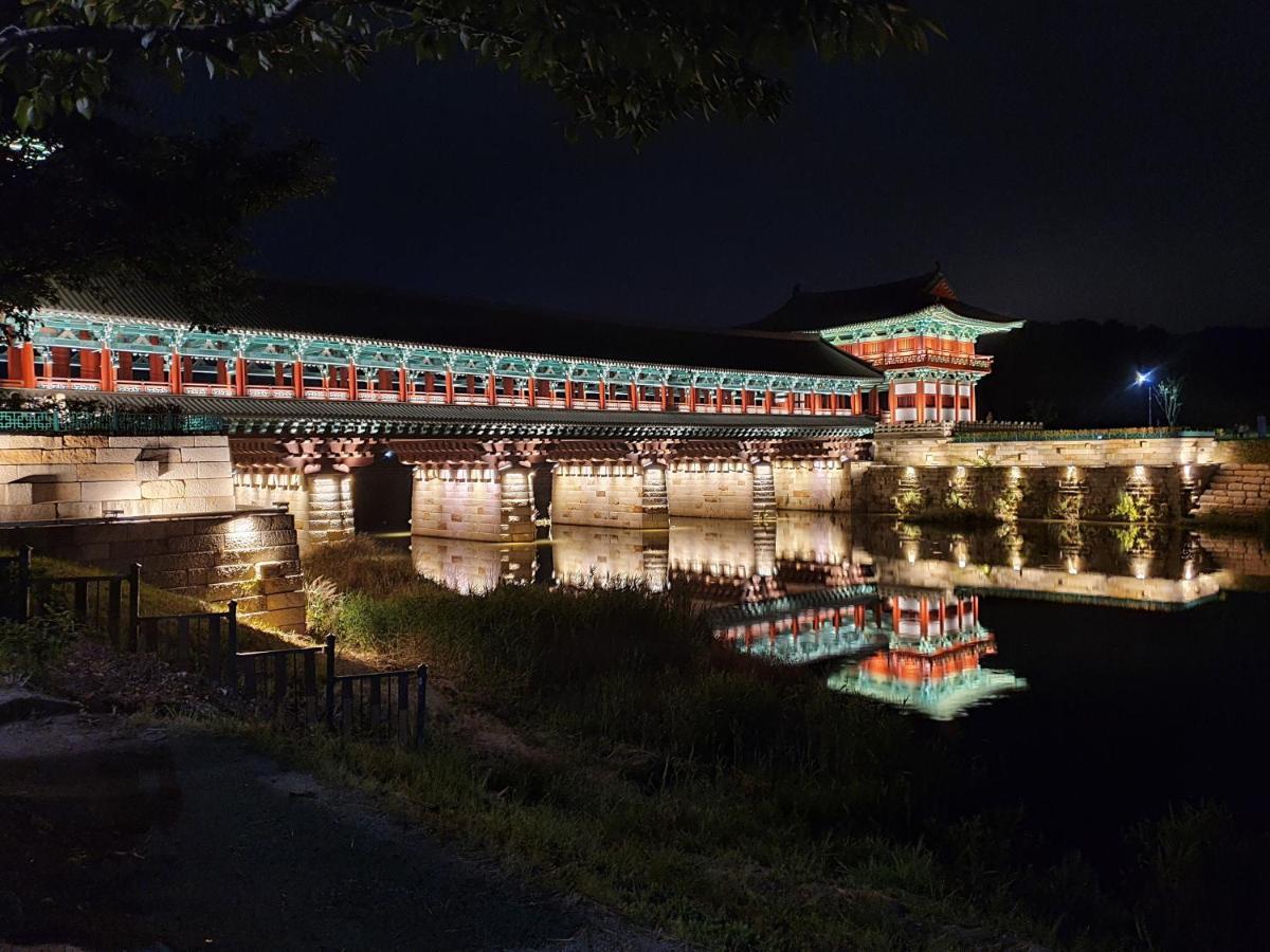 Hostel Gyeongju Bonghwangmansion Zewnętrze zdjęcie